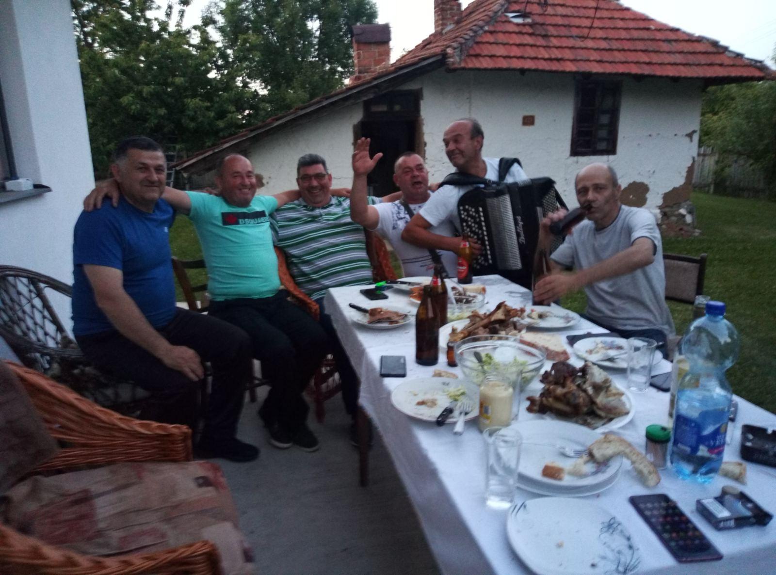 IMG-cff123dc3f0bbf1a1606baefdfec3b7e-V