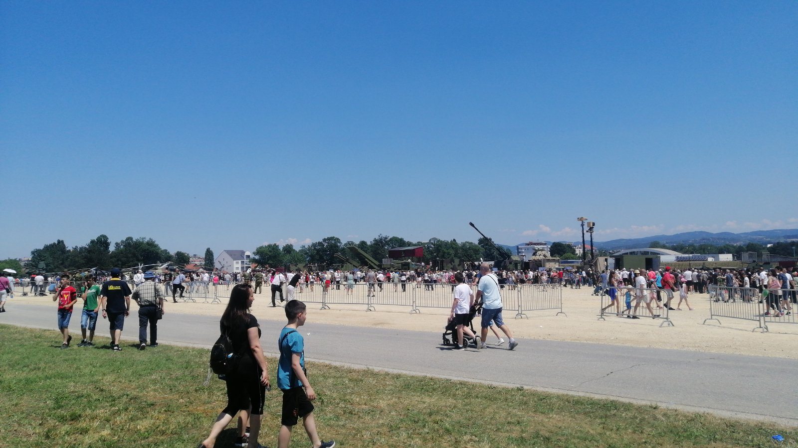 IMG-6c8403f7bf2e4e3c20eed7d37d4ace44-V
