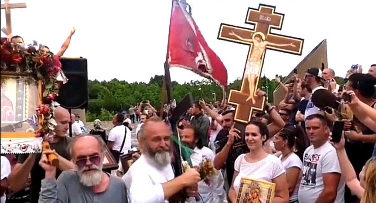 Da se naježiš! Srbi na Gazimestanu: NEMA IZDAJE NEMA PREDAJE! (video)