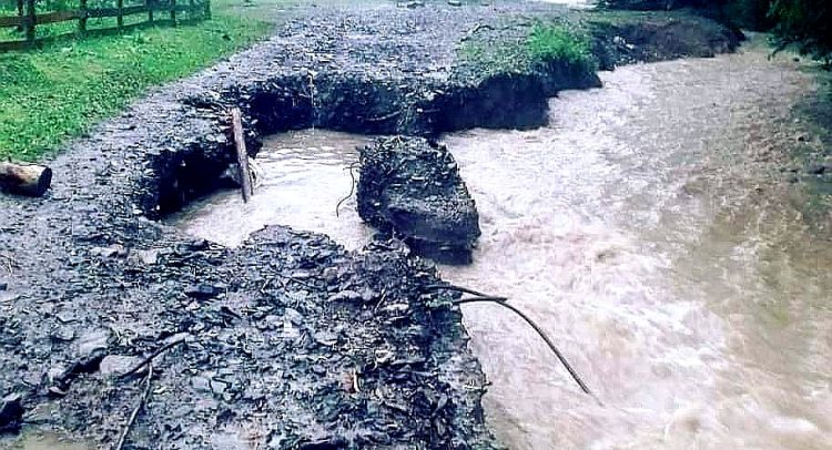 U selu Gledić 30 ljudi odsečeno od sveta