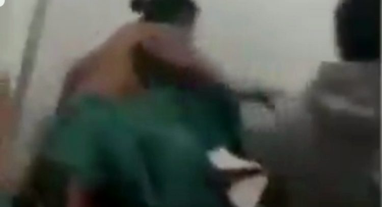 ŠOU VIDEO: Uhvatili ih na delu, pa motkama razbili od batina!