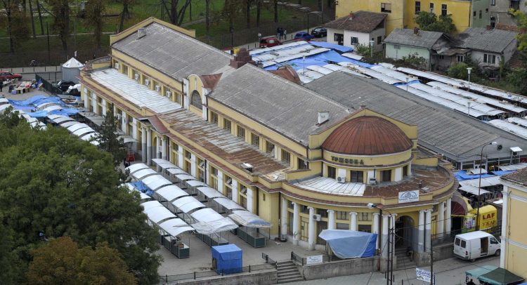 detalji ubistva u pokušaju: Posvađali se oko tezge na pijaci- pa ga ubo nožem!