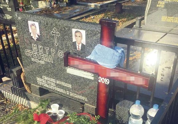 Čovek iz Kragujevca iskopao grob, kupio sanduk- i obesio se!