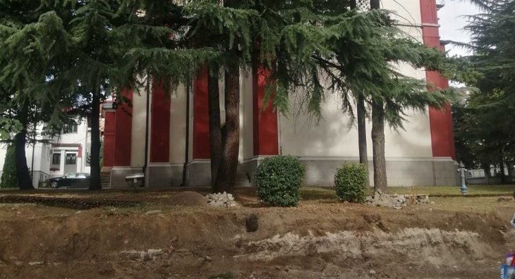 Počela dugo očekivana rekonstrukcija ograde „Nove crkve“