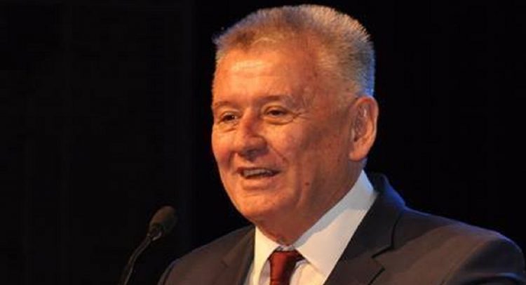 Velja Ilić za ucentar.rs: Toma se prodao i leči svoje komplekse!