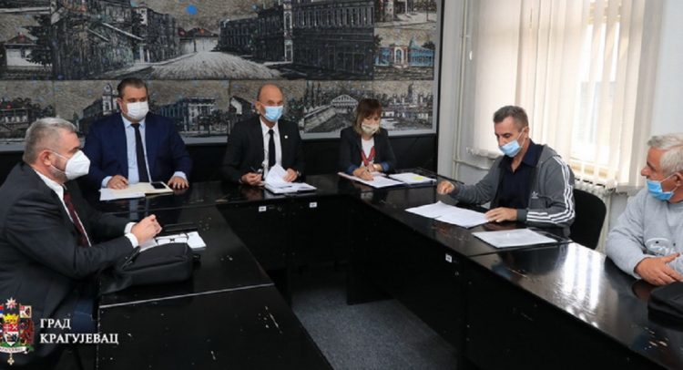 Grad i bivši radnici „Zastava kamiona“- Prodajom imovine do plata?