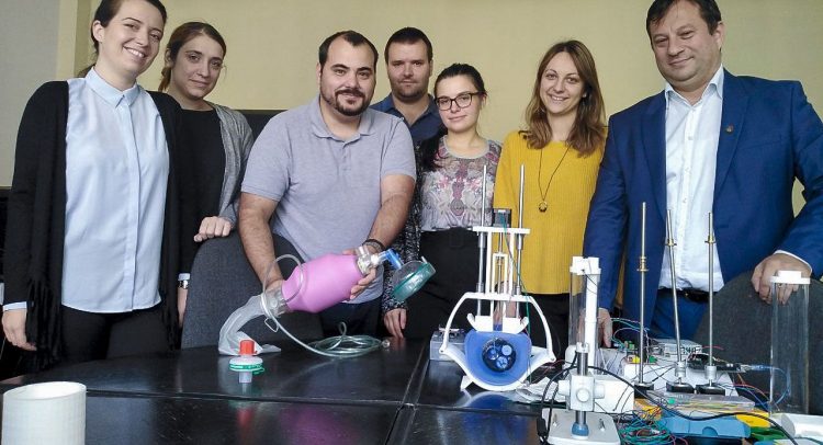 svaka čast majstori: Prave respirator na 3d štampaču u Kragujevcu!