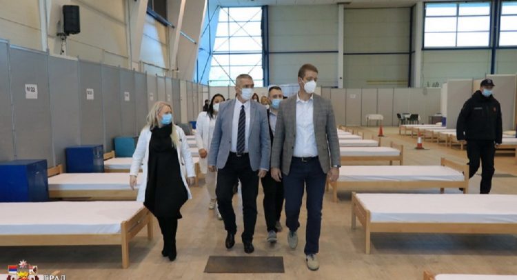 Gradonačelnik Kragujevca obišao kovid bolnicu na Sajmu
