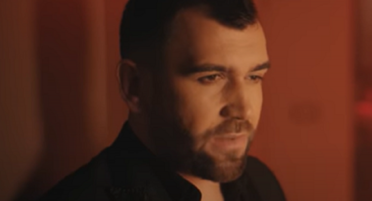 Uhapšen i poznati klupski pevač Miloš Šebek!