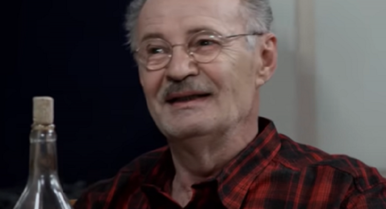 Ode i Izet… Umro Mustafa Nadarević