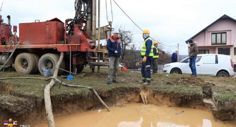 iz verovali ili ne: Meštani Velikih Pčelica u Kragujevcu dobijaju vodu- 2021!