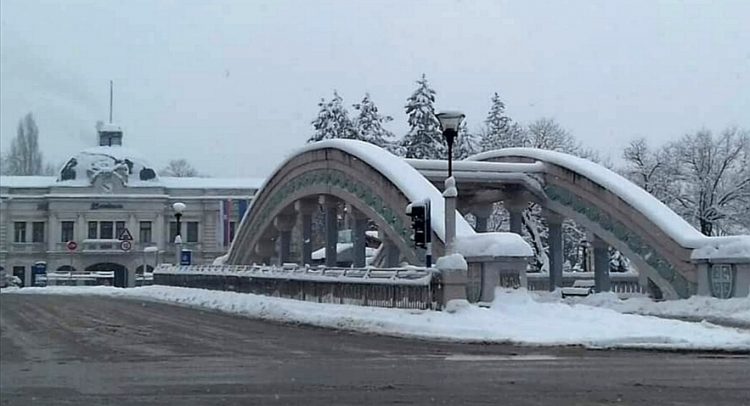 U Kragujevcu danas ledeno- u petak 15 stepeni!