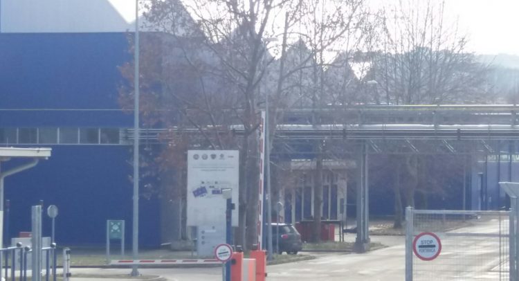 Počeo ŠTRAJK radnika u „Fijat plastik“u Kragujevcu!