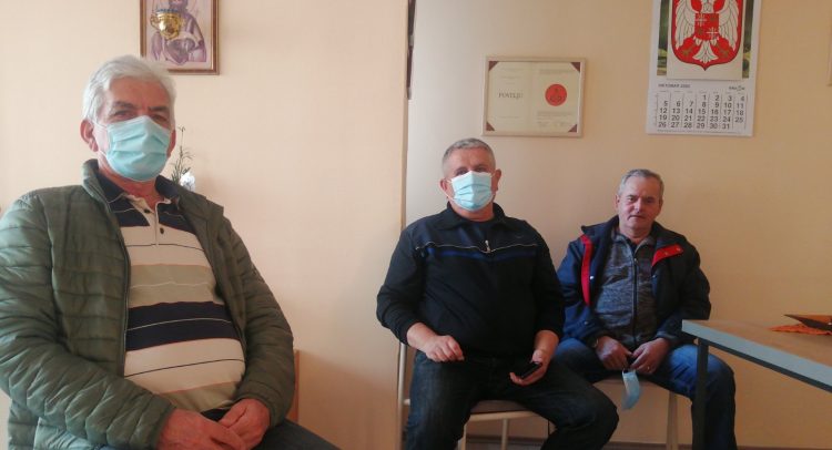 „Potrovaše nas“!- žitelji Iline vode kod Kragujevca muku muče sa fabrikom peleta!