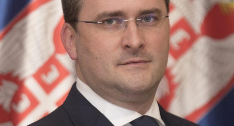 Ministar Selaković napadnut ispred zgrade roditelja, primljen u Urgentni centar