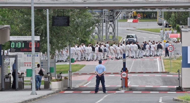 KO PRETI radnicima OTKAZIMA u „FIATU“ zbog Slovačke!?