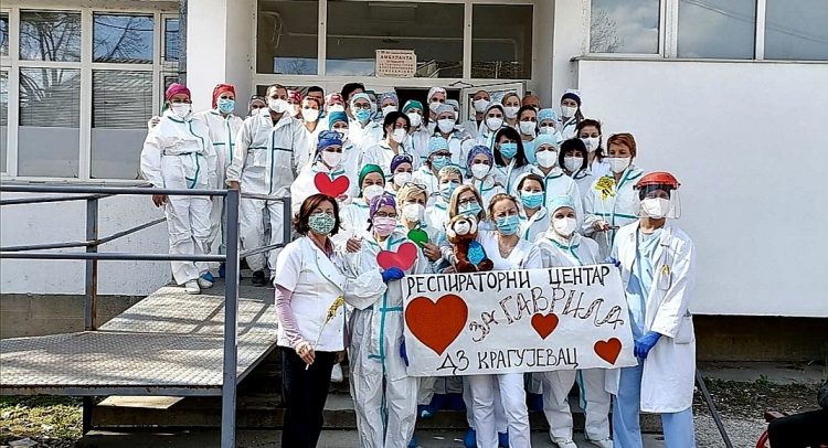Medicinski radnici sa prve borbene linije protiv kovida u Kragujevcu– ZA GAVRILOVU POBEDU!