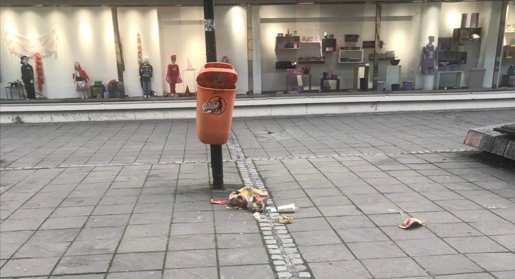 kragujevac: očistite đubre ispred lokala ministra MAKSE!