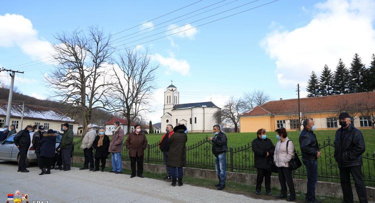 Kragujevac: 200 meštana Dulena, Kutlova, Ramaće i Kamenice vakcinisalo se danas!