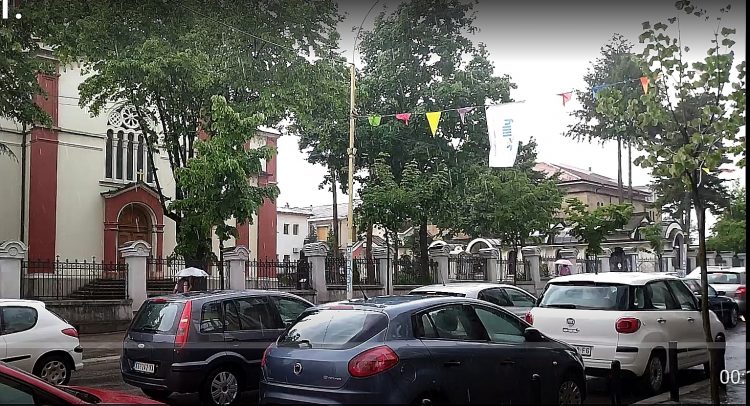 protutnjao pljusak kroz Kragujevac, velike gužve… (video)