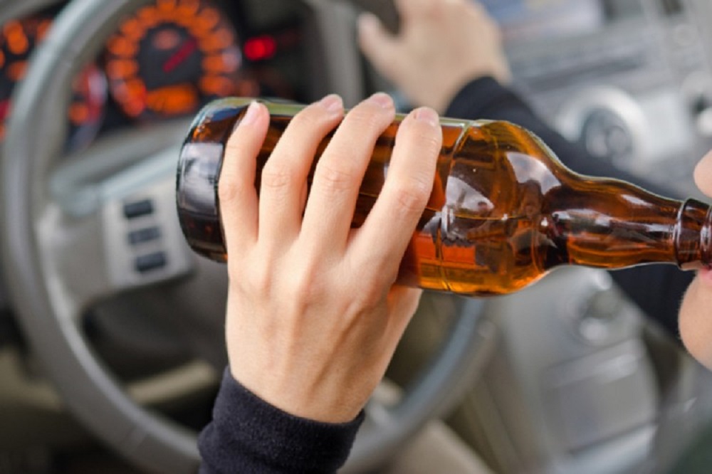 Uhapšena ŽENA u Ivanjici izazvala saobraćajku, a vozila sa 3,02 promila alkohola u krvi!