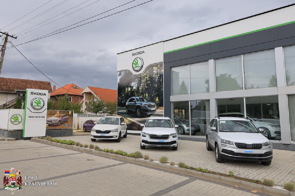 Gradonačelnik Dašić u vodećem prodajno-servisnom centru u Šumadiji Tomić auto 034