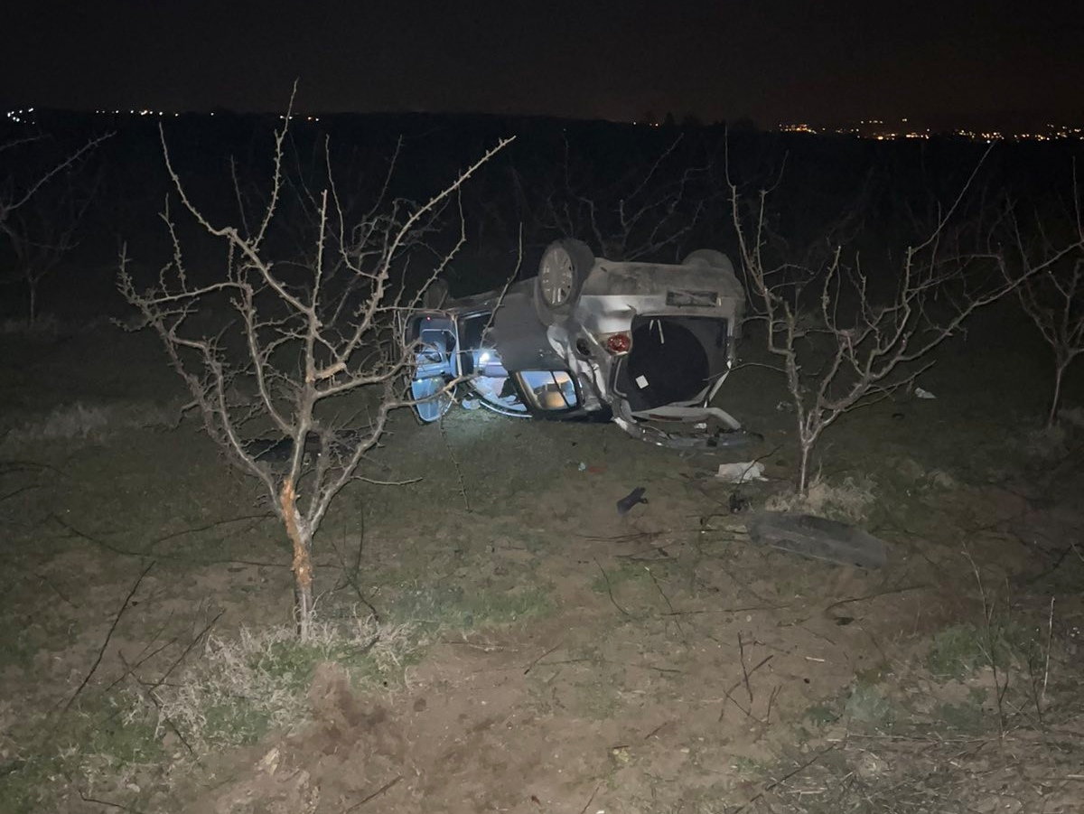 Udes kod Kragujevca: Završio u šljivaru, na krovu!