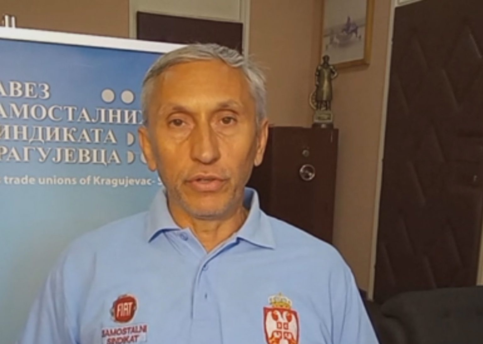 ,,FIAT GORI“ a Saša se češlja: ZLOUPOTREBE BAHATOG predsednika SINDIKATA