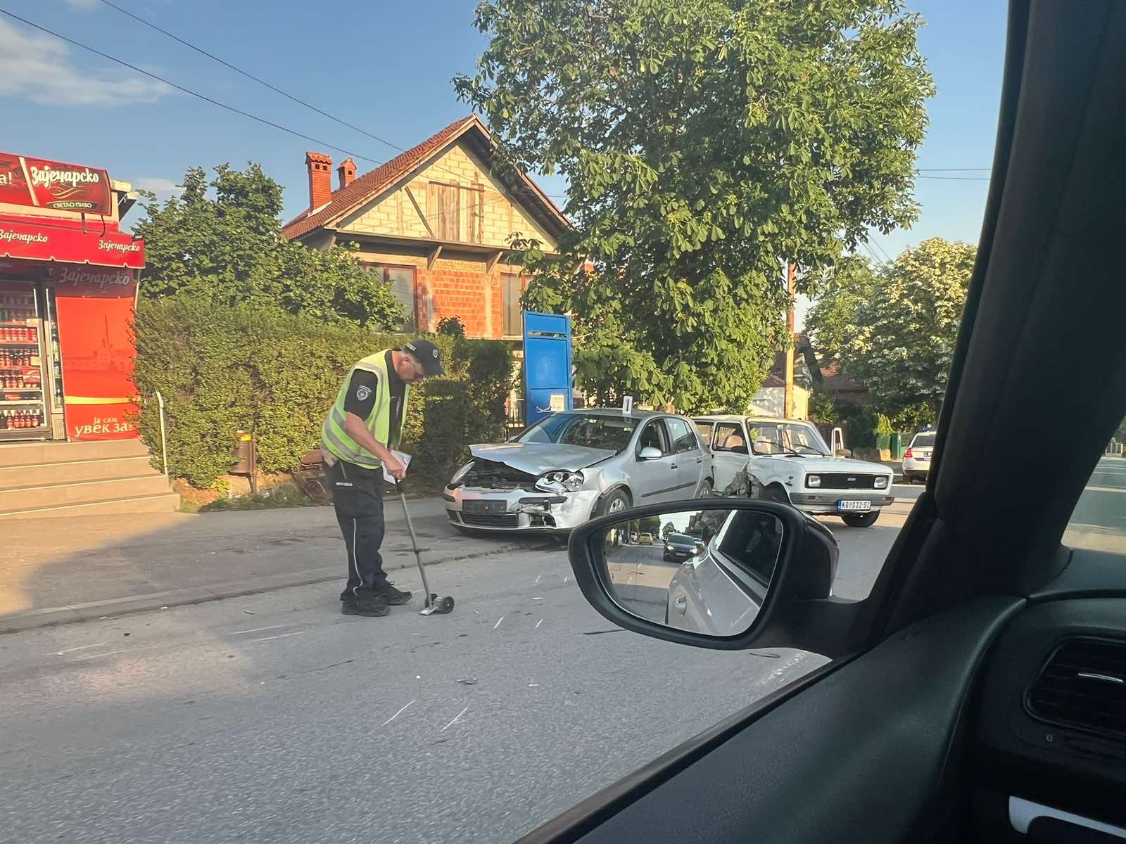 Na licu mesta: UDES u Kragujevcu.
