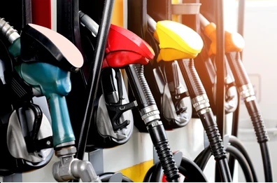 PONOVO POSKUPLJENJE: Evo za koliko SKAČU CENE DIZELA I BENZINA.