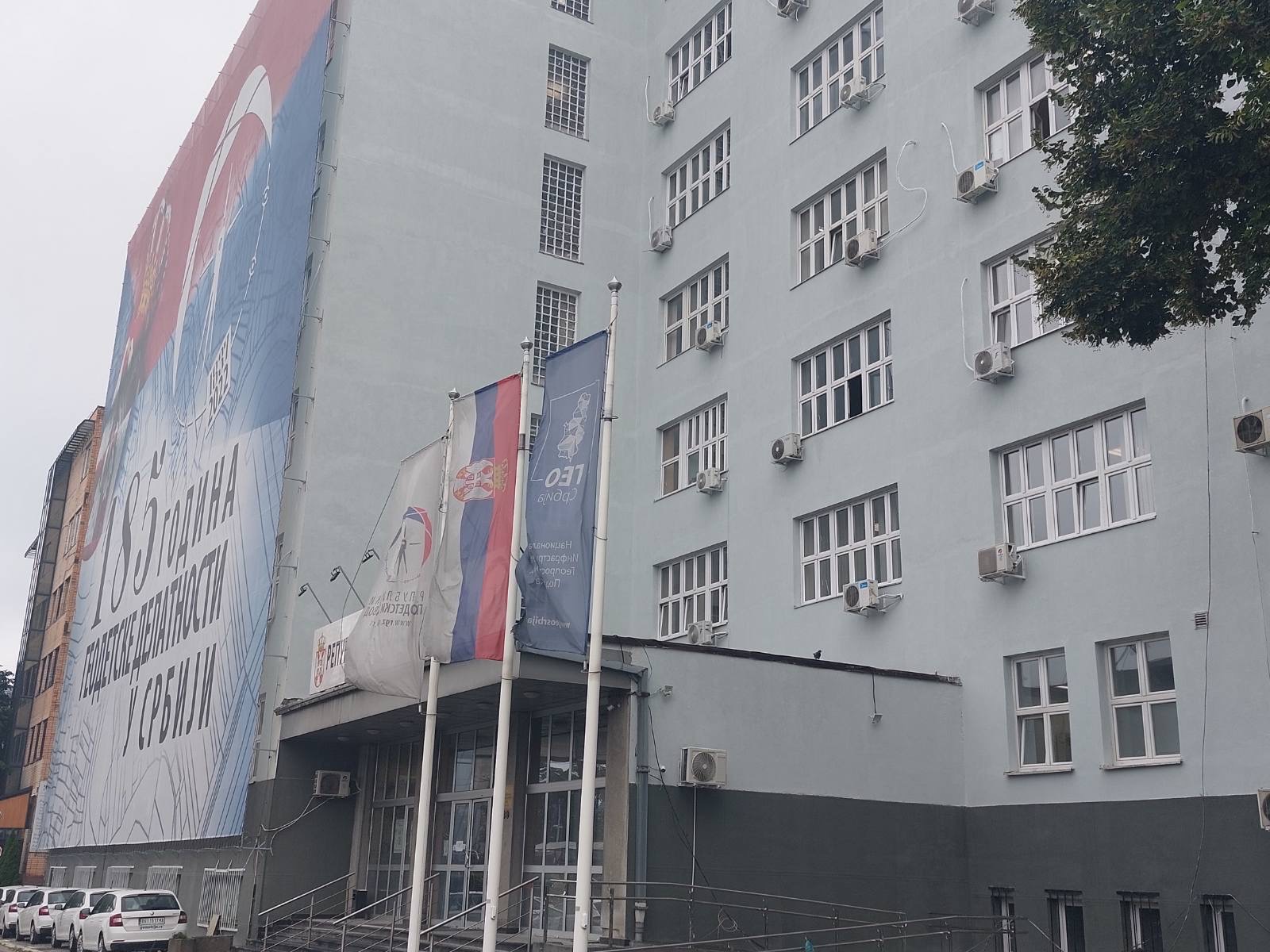 DA LI SU SE KUPCI STANOVA UPLAŠILI KREDITA Novi izveštaj sa tržišta nepokretnosti pokazao značajno drugačije trendove