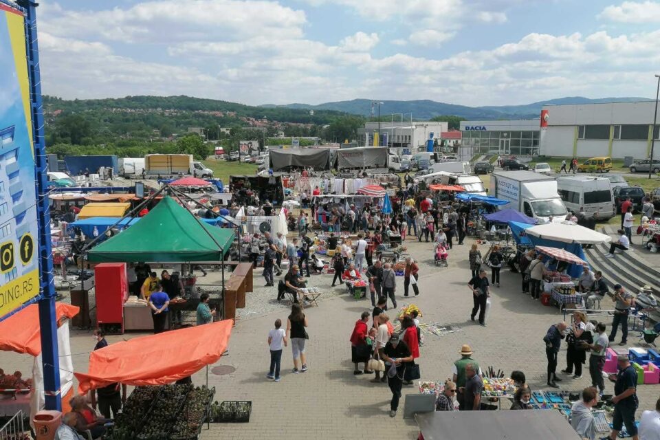 Krstovdanski vašar sa šatrom na Šumadija sajmu u Kragujevcu
