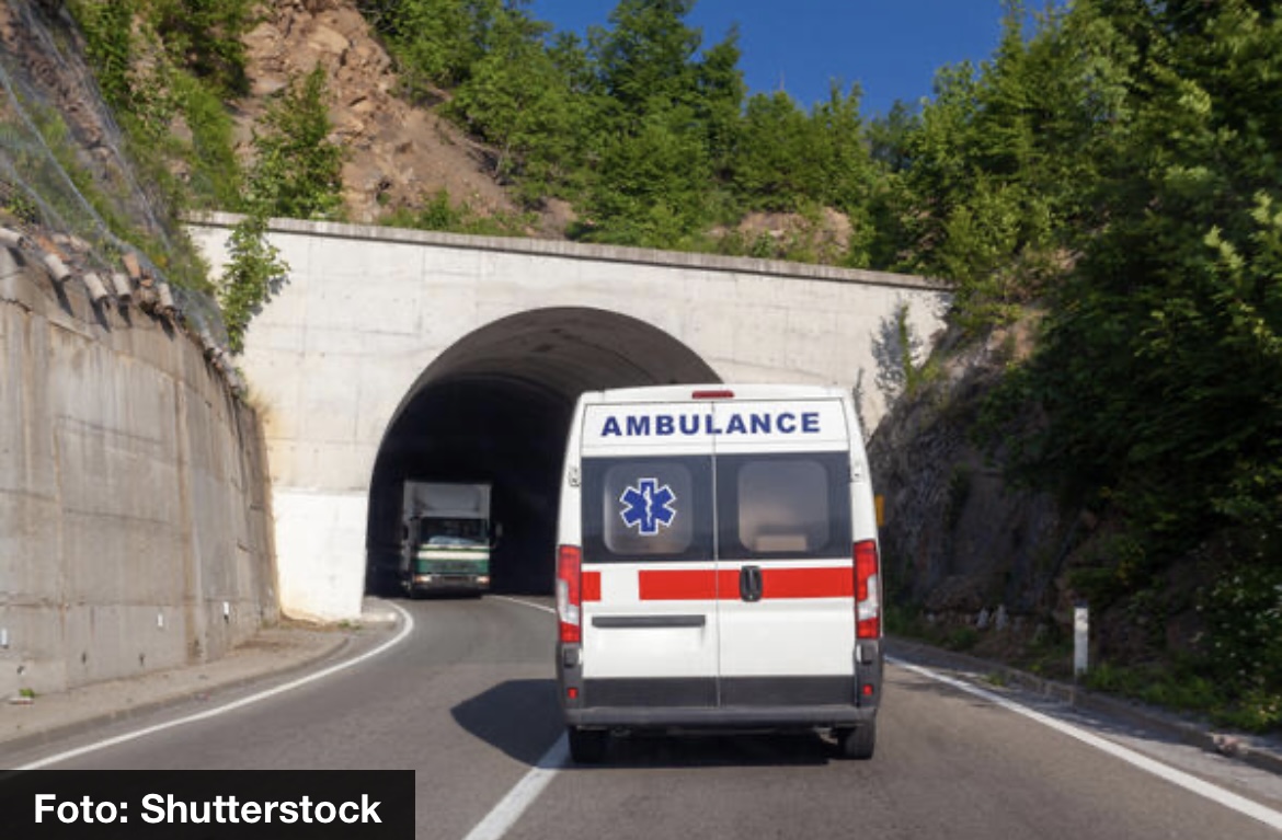 TRUDNICA KOJA SE ZAPALILA U DEVETOM MESECU HITNO PREVEZENA U BOLNICU U KRAGUJEVAC: Poznato zdravstveno stanje žene