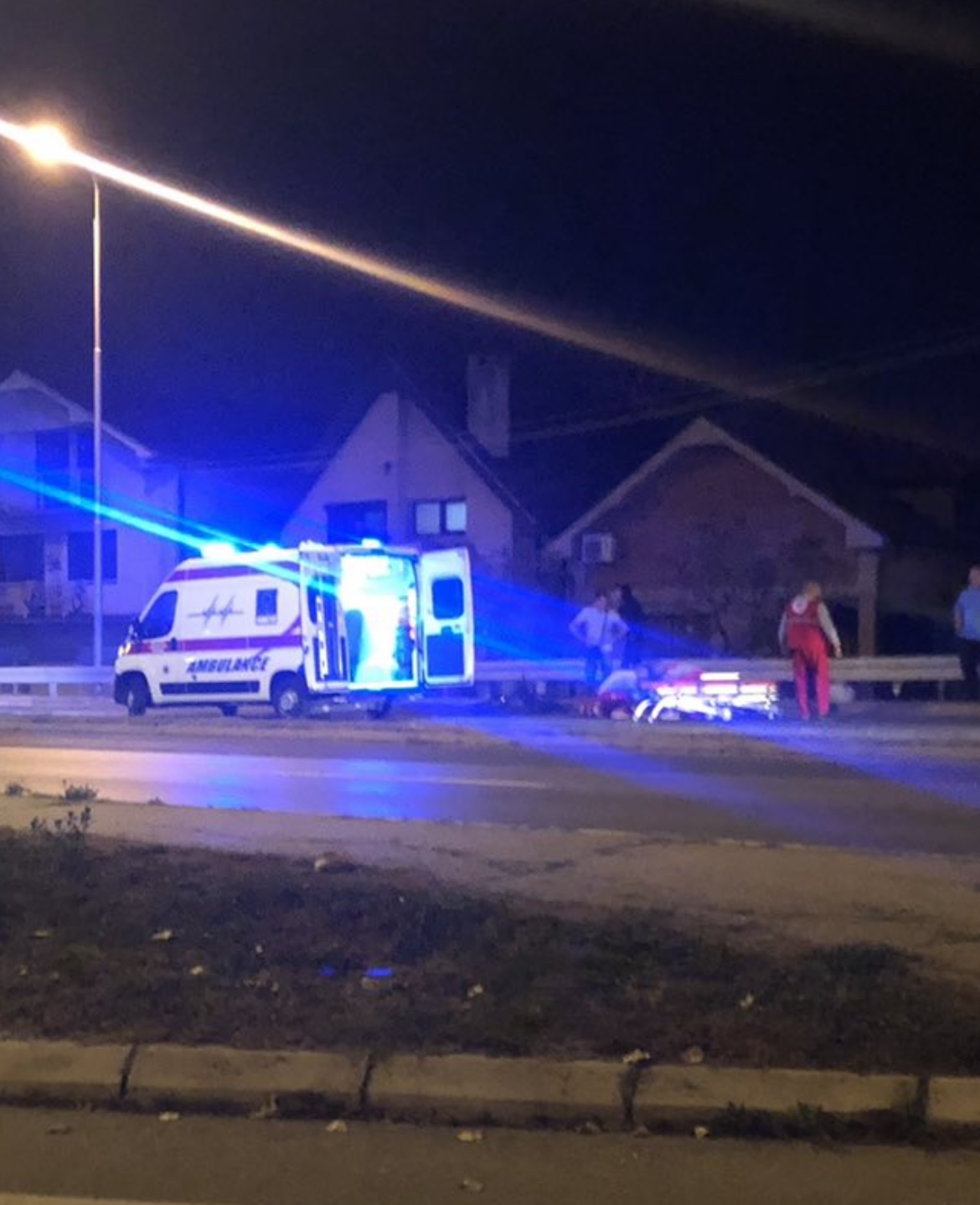 STRAVIČNO: Teška SAOBRAĆAJNA NESREĆA U Kragujevcu. Oboren BICIKLISTA.