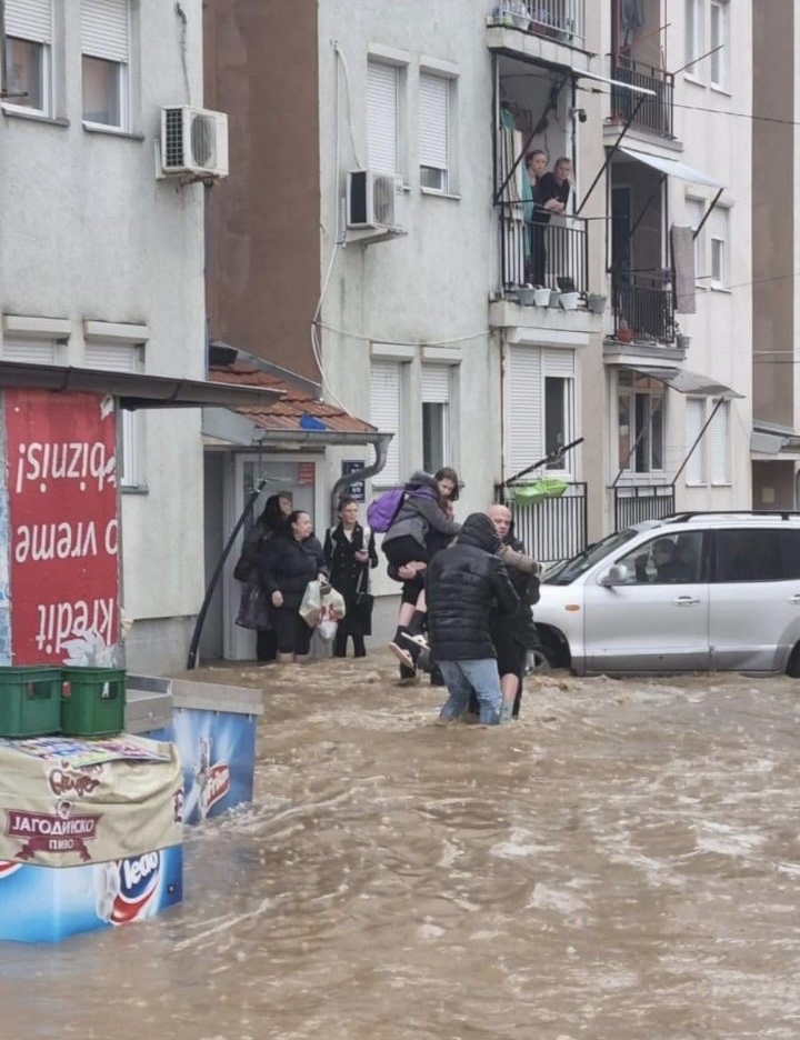 Zbog polava 120 porodica evakuisano u Kosovskoj Mitrovici
