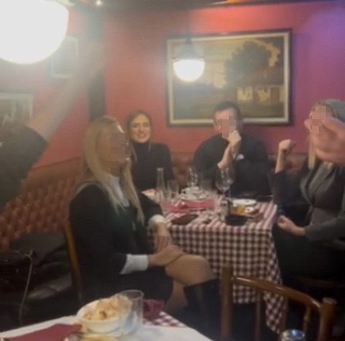 (VIDEO) Brane KOSOVO u kafani: Sa tribine otišli na ZAVETOVANJE u PROVOD do ZORE