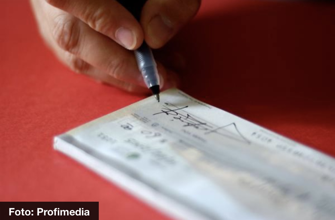 DAŠ IM PRAZAN ČEK NA 5.000, ONI TI ODMAH U KEŠU ISPLATE 4.500: Na ovim mestima u Srbiji cveta unosan ali nezakonit i kažnjiv posao