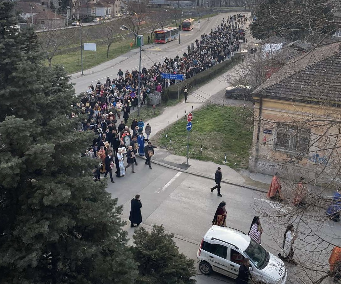 Litija sa ikonama u Kragujevcu(FOTO)