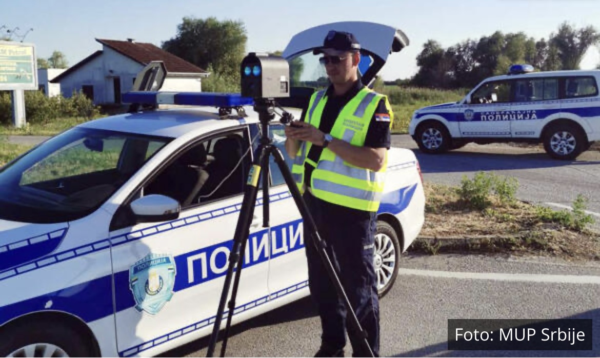 VIDEĆETE SAMO RADAR, ALI UBRZO I SAOBAĆAJCE: Evo kako na ulici da uočite najnovije merače brzine, KAŽNJAVAĆE NA 2 NAČINA!