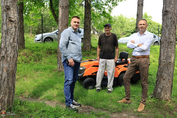 Od danas češće košenje trave na zelenim površinama kojima upravlja SPD Radnički