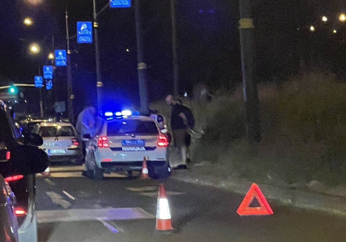 LANČANI sudar u Kragujevcu: Saobraćaj OTEŽAN. Učestvovalo 4 AUTOMOBILA.