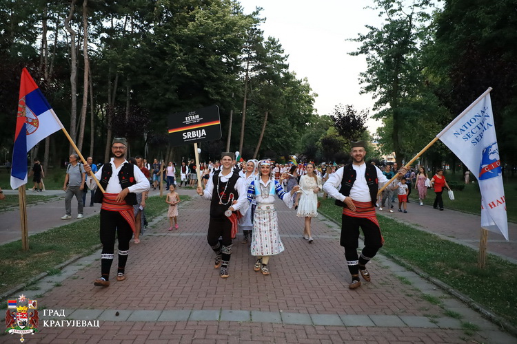 Prvi međunarodni festival folklora ESTAM u Kragujevcu