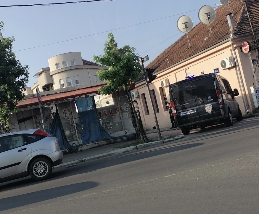 PRETUČEN TAKSISTA u Kragujevcu: Došla i INTERVENTNA. Ulica bila BLOKIRANA