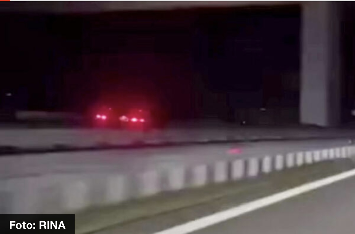 NA AUTOPUTU MILOŠ VELIKI U MRAKU SNIMLJEN PRIZOR OD KOJEG SE DIŽE KOSA NA GLAVI Objavljeno upozorenje za vozače (VIDEO)