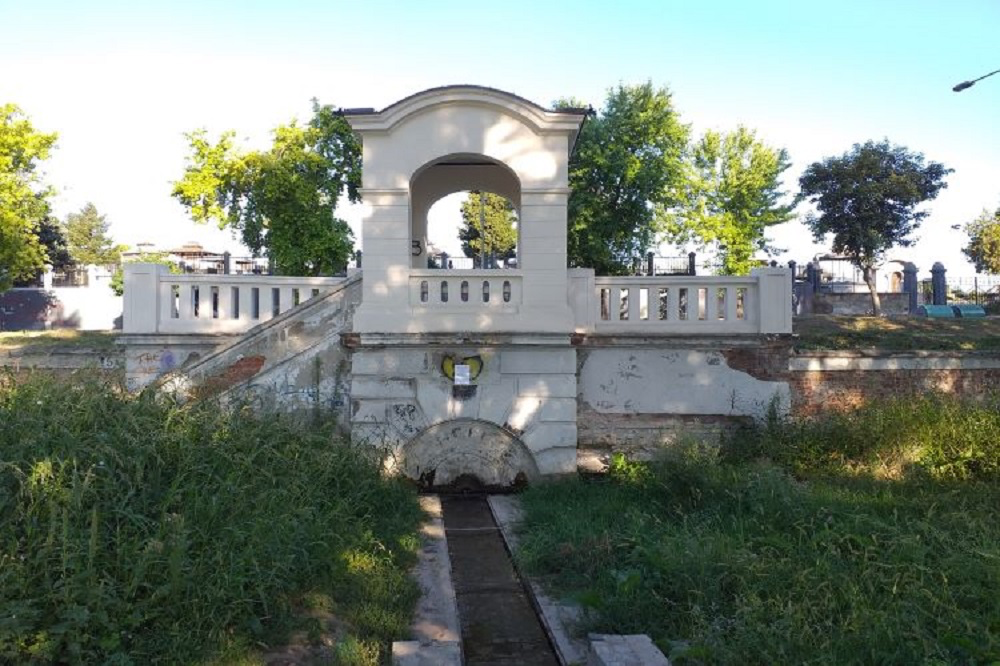 Voda za piće bezbedna za upotrebu na dve javne česme u Kragujevcu