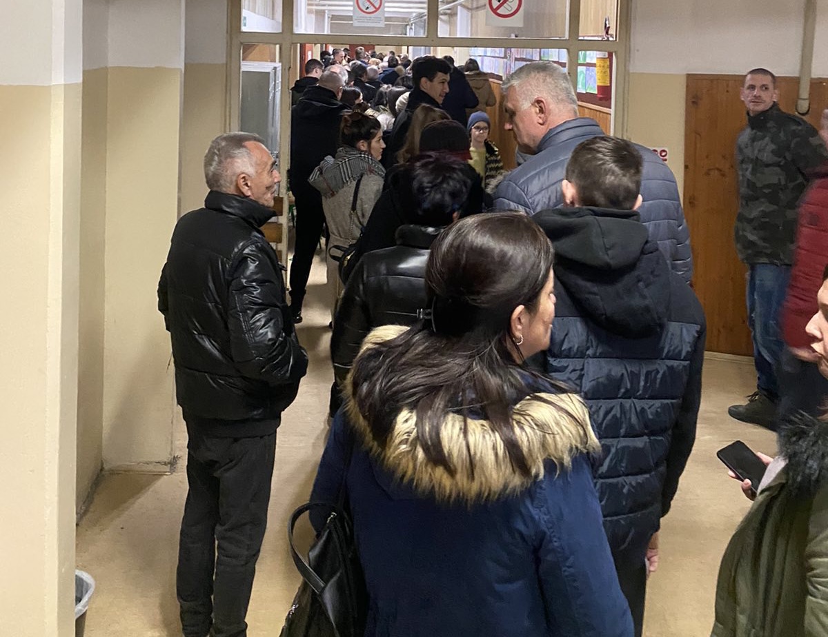 U Kragujevcu do 16 časova izlaznost 41,6 posto