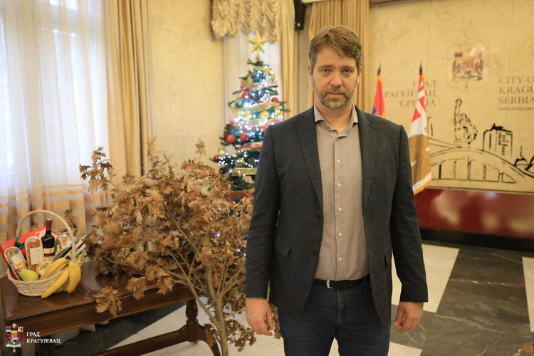 Dašić čestitao praznik Hristovog rođenja svim vernicima