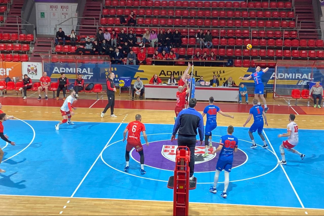 Odbojkaši Radničkog izgubili od Karađorđa