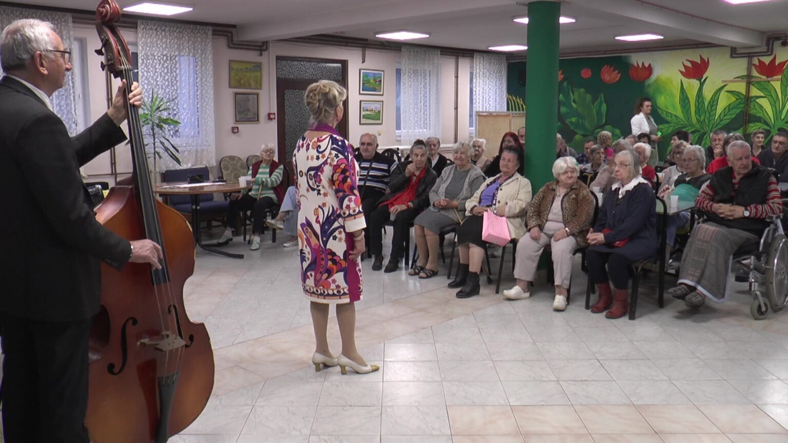 Kolo srpskih sestara u tradicionalnoj poseti Gerontološkom centru