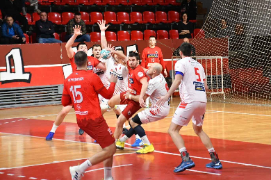 Crveno-beli slavili u Jezeru